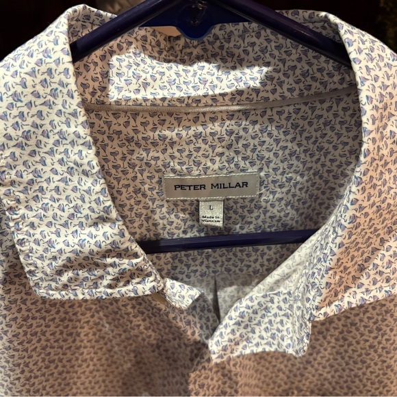 Peter Millar Other - Peter Millar men’s short sleeve shirt. Sharp purple/blue cocktail pattern. Large